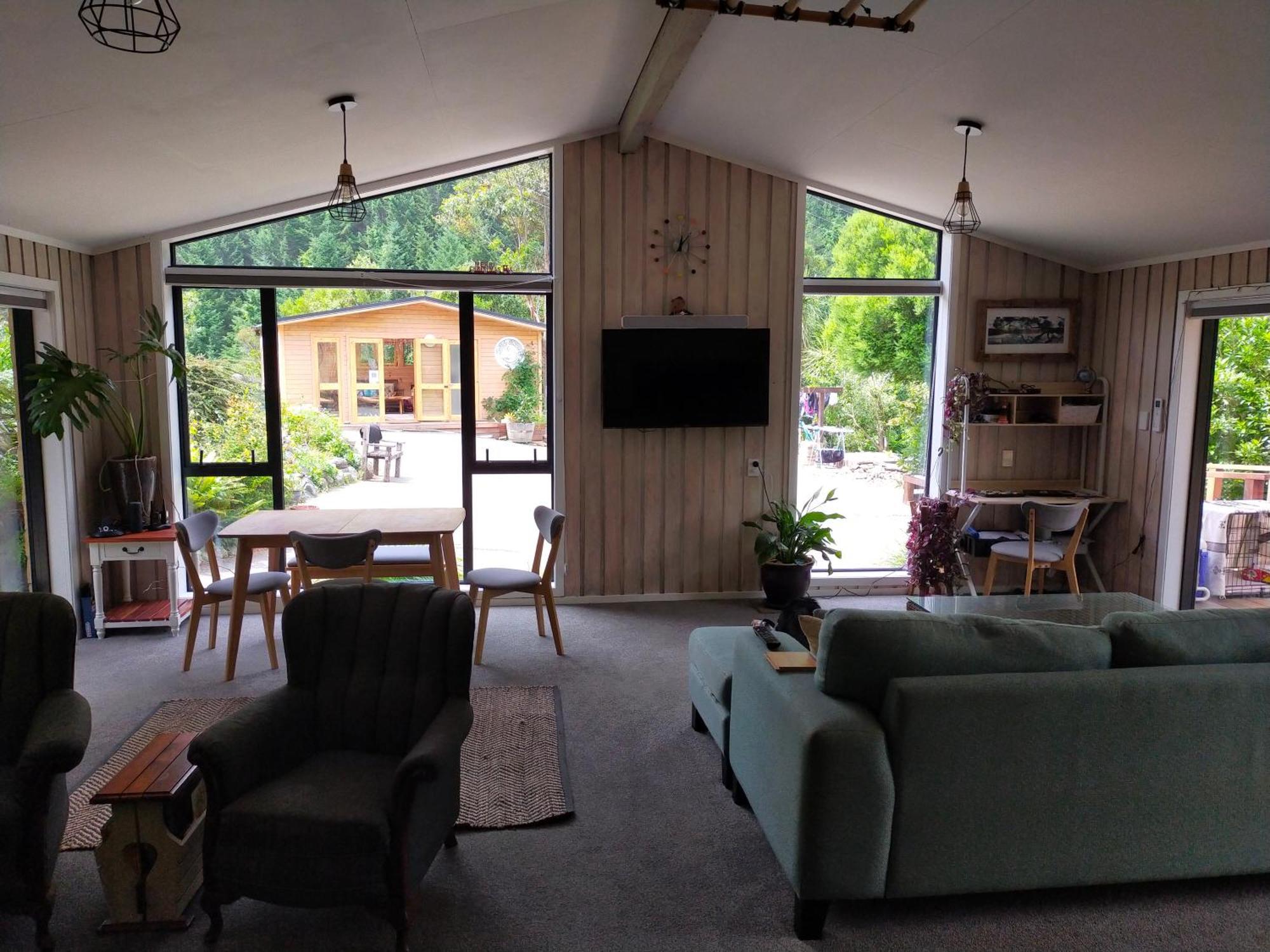 נלסון Maitai Whare Iti - Adventure Cabins & House מראה חיצוני תמונה
